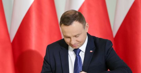 Prof. Jan Zimmerman, promotor Andrzeja Dudy dla WP: Grozi mu Trybunał Stanu, nie tylko za ułaskawienie Kamińskiego