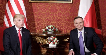 Kongresmeni wzywają Andrzeja Dudę do zawetowania "ustawy kagańcowej". "Jesteśmy poważnie zaniepokojeni"