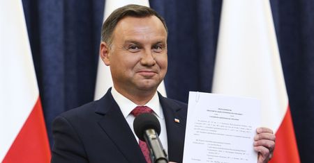 Ja tu bez trybu te pytania napisałem. W imieniu "narodu"