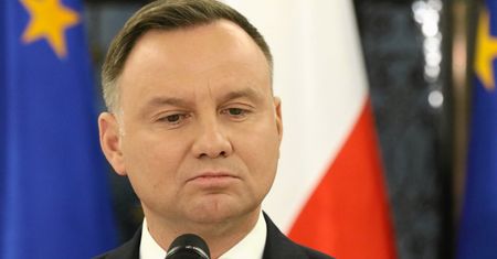 Polacy o prezydenturze Andrzeja Dudy. Dobitny sondaż