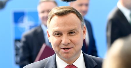 Reelekcja Andrzeja Dudy zależy od prezesa PiS. Poparcie za ustępstwa