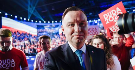 Koronawirus. Polska. Mocny apel lekarza do prezydenta. "Zapomnijmy o dacie wyborów"