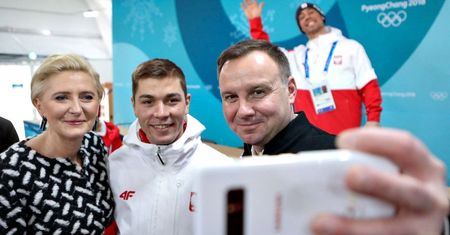 Para prezydencka w Pjongczangu. Andrzej Duda przyćmił swoją żonę stylizacją