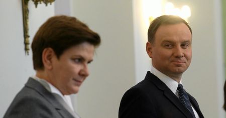 PiS nie poprze Dudy na drugą kadencję? Może czekać nas bratobójczy pojedynek