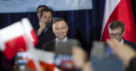 Wybory prezydenckie pod hasłem walki z elitami. W ten sposób Andrzej Duda chce wygrać [OPINIA]