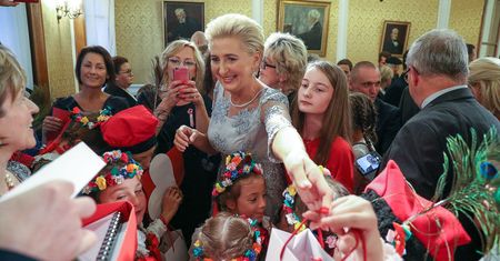 Agata Kornhauser-Duda w Belgii. Jej stylizacja zachwyca