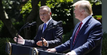 Konflikt USA-Iran. "Donald Trump może się przeliczyć. Ale Andrzejowi Dudzie światowy kryzys może pomóc" (Opinia)