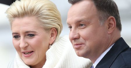 Agata Kornhauser-Duda w wieczorowej sukni. Jeden element dodał jej uroku