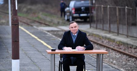 Zgrzyt między Sławomirem Neumannem i Błażejem Spychalskim. "Skąd tak potężna pogarda?"