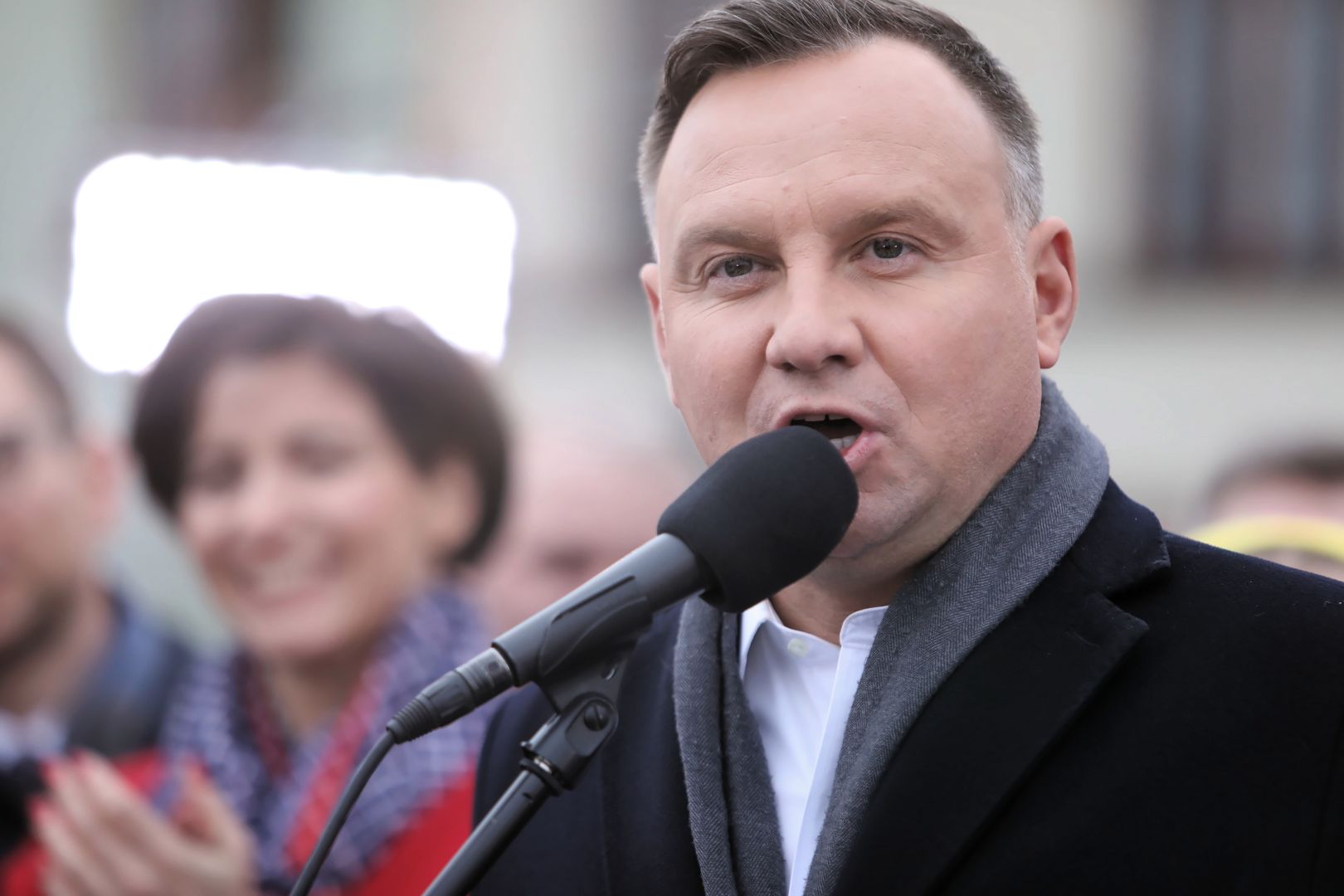 Poparcie dla Andrzeja Dudy wzrosło po 2 punkty procentowe