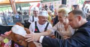 Para Prezydencka na Targach Rolno-Przemysłowych. Agata Duda tym razem postawiła na retro