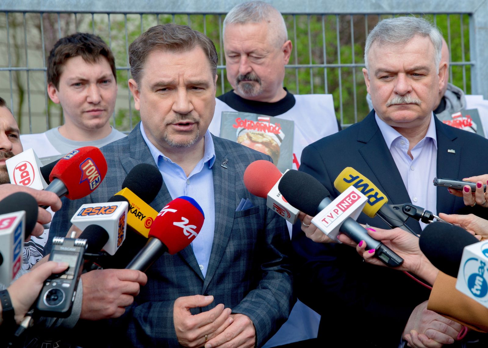 Piotr Duda nie widzi nic niestosownego w wynajęciu Sali BHP ONR-owi