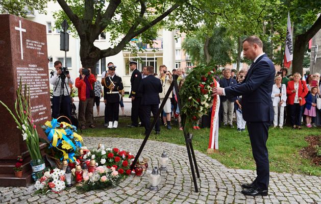 Nieznani sprawcy zniszczyli pomnik wołyński w Gdańsku