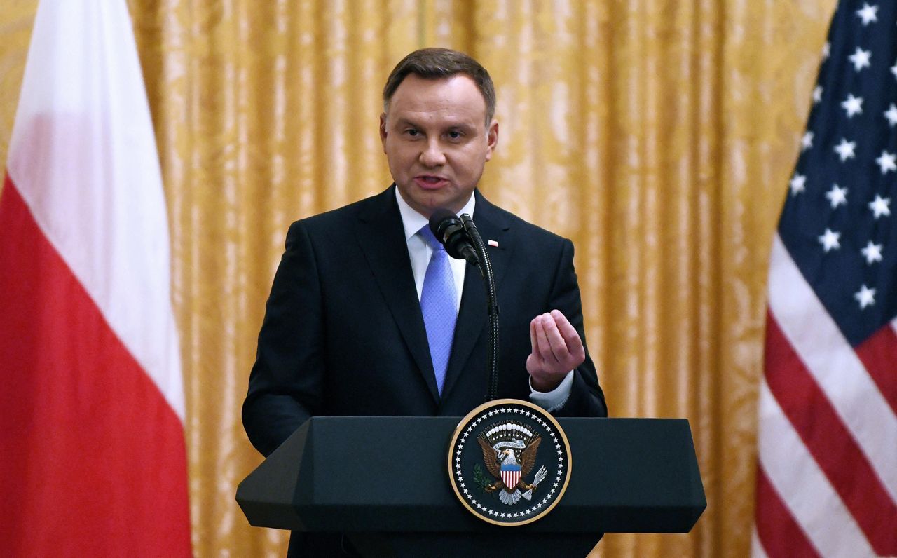 Prezydent Duda idzie w zaparte. "Jesteśmy gotowi do zainwestowania dużych środków w stałą bazę wojsk USA"