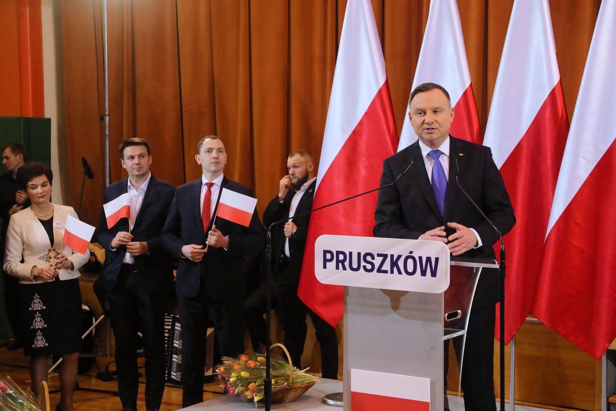Wybory prezydenckie 2020. Andrzej Duda w Pruszkowie: zawsze patrzyłem, co dana ustawa przynosi moim rodakom