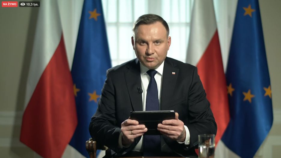 Koronawirus w Polsce. Andrzej Duda odpowiadał na pytania internautów.