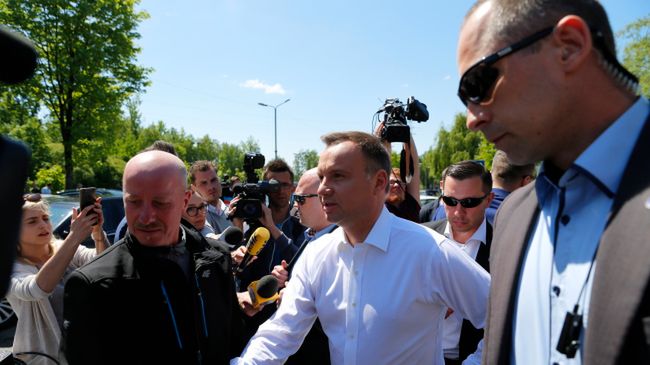 Prezydent Andrzej Duda przybył do kopalni Zofiówka