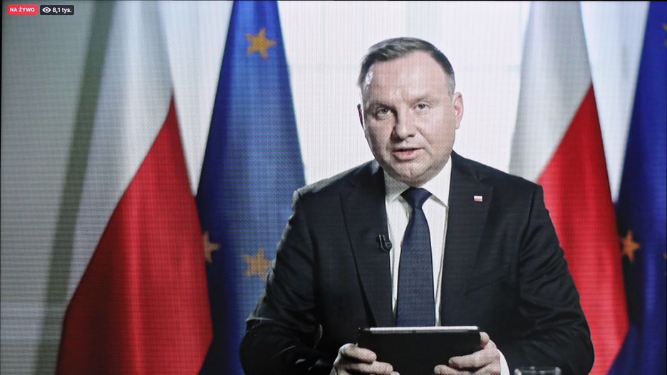 Koronawirus w Polsce. Prezydent Andrzej Duda skierował rządową specustawę do TK