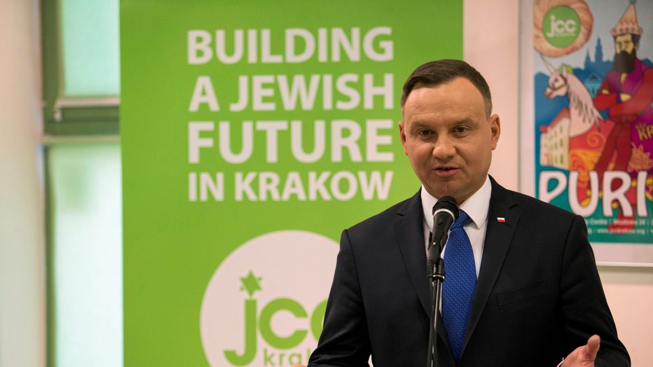 Andrzej Duda jest zdaniem badanych jedną z osób odpowiedzialnych za kryzys