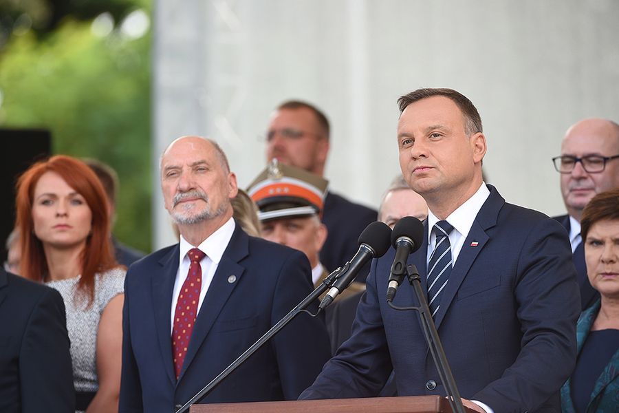 Prezydent: nie ugniemy się pod wpływem działań tchórzliwych zamachowców