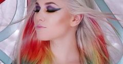 Tie-dye - nowy trend w koloryzacji włosów