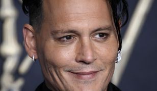 Depp na premierze filmu ''Zbrodni Grindelwalda''. Wygląda jak czarnoksiężnik