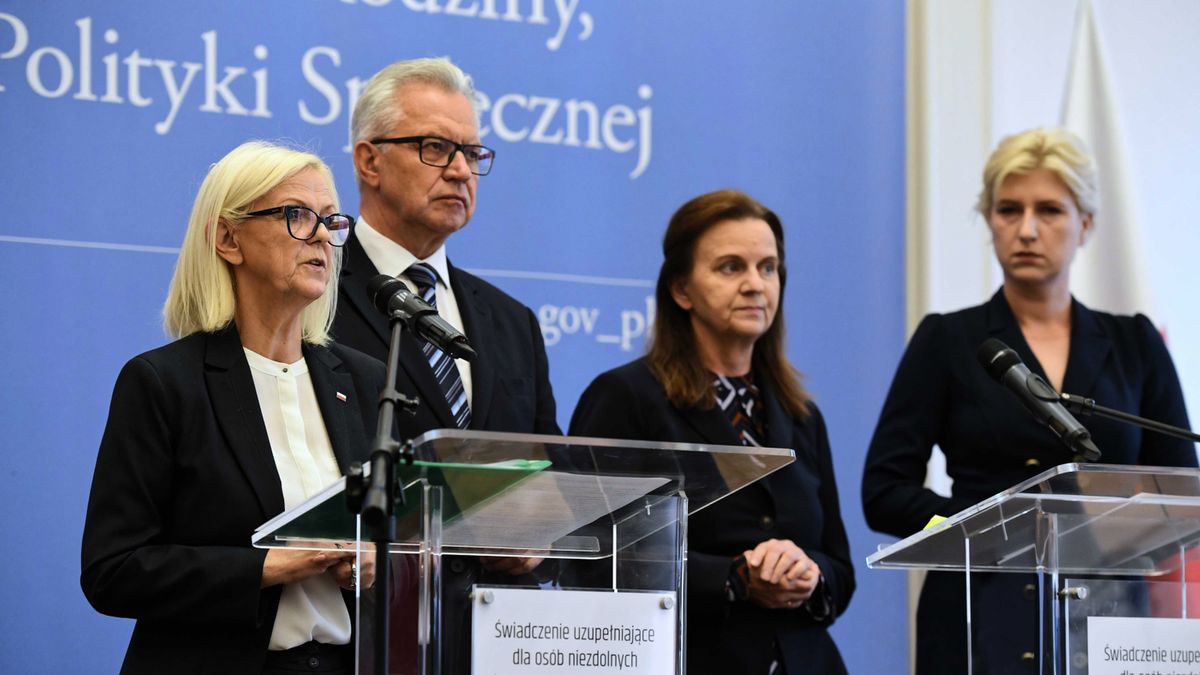 Bożena Borys-Szopa i Krzysztof Michałkiewicz uspokajają, że fundusze na 500+ dla niepełnosprawnych są zabezpieczone.