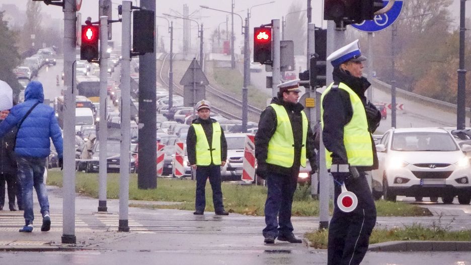 Policja zwraca szczególną uwagę na pieszych. Tylko czy to poprawi ich sytuację?