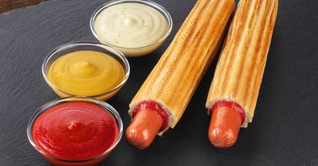 Polacy pokochali hot-dogi. Kupuje je 30 proc. konsumentów