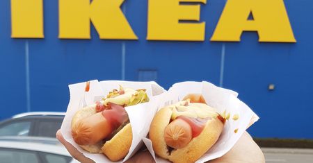 Drożeją hot dogi w Ikea. "Mandaty też powinny"