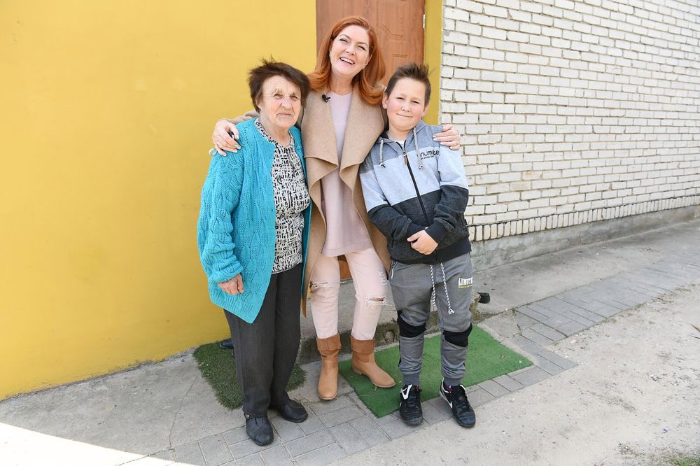 "Nasz nowy dom": To niewiarygodne, że żyli w takich warunkach. Ich nowy dom zwala z nóg