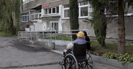 Weterani nie będą musieli płacić za pobyt w DPS. Sejmowa komisja za projektem ws. zwolnienia ich z opłat