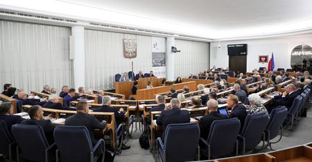 Senat za powołaniem komisji ds. pedofilii. "Chcemy w pewnym sensie osądzić"