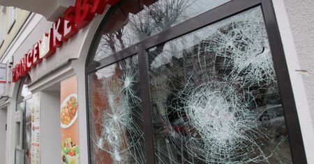 Ełk: Ruszył proces w sprawie zabitego 21-latka. "Nie przyznaje się do zabójstwa"