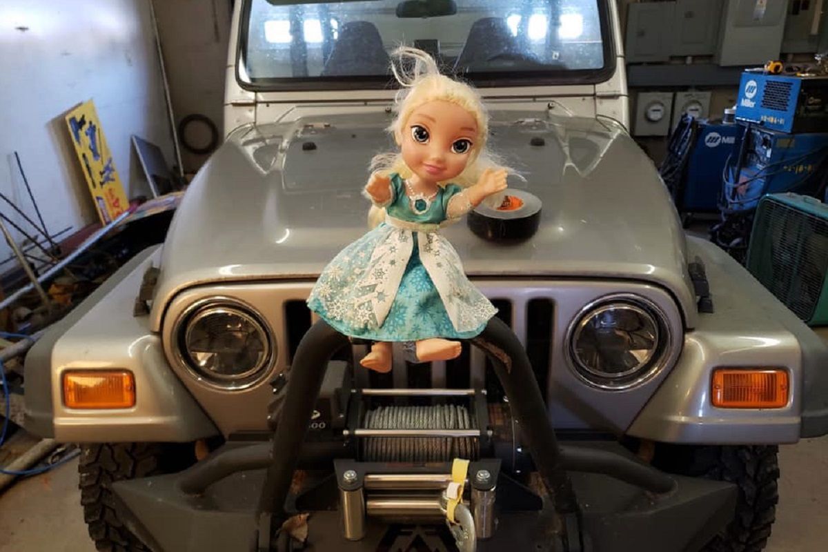 Nawiedzona lalka straszyła domowników w Teksasie. Zabawka zaczęła mówić w innym języku