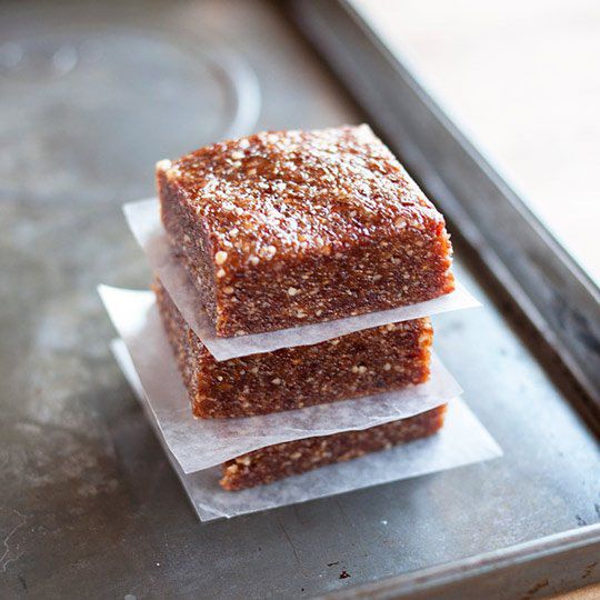 3 Ingredients Energy Bars