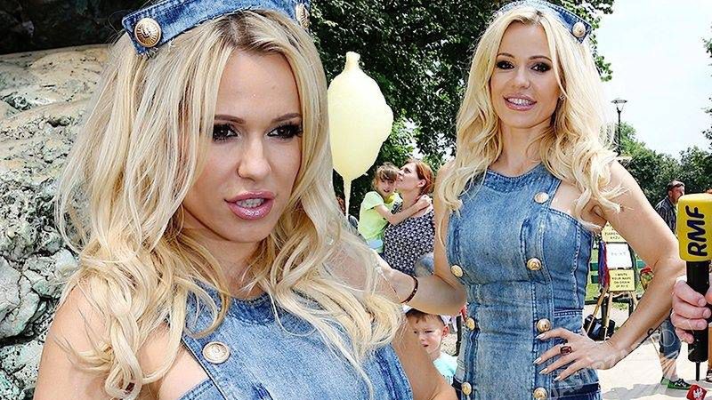 Doda rozdaje watę cukrową w Krakowie RMF FM