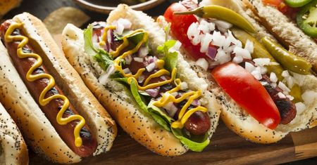 Hot dogi bez mięsa. Polacy pokochali wege kiełbasy
