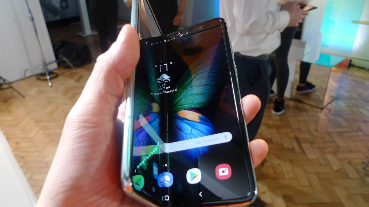 Samsung Galaxy Fold psuje się po rozłożeniu ekranu
