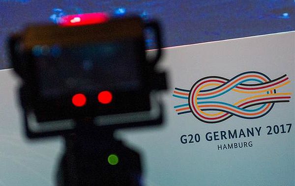 Skandal na G20 w Hamburgu. Awantura o "czarne listy" dla dziennikarzy i cofnięcie akredytacji