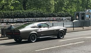 Replika słynnego mustanga znaleziona na ulicach Londynu