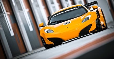 McLaren MP4-12C GT3: słabszy od seryjnego