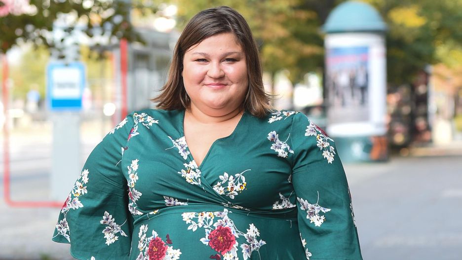 Dominika Gwit w zielonej sukience