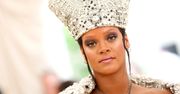 Najbardziej obrazoburczy strój Met Gali? Rihanna jak papież