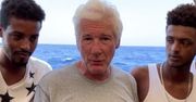 Richard Gere pomaga imigrantom. Spotkał się z ostrą krytyką