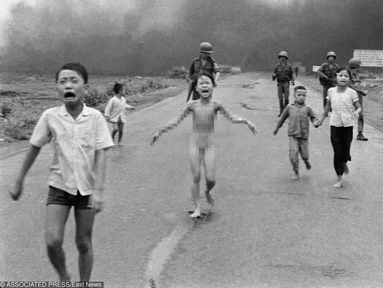 Najmocniejsze zdjęcia 50-lecia. "Napalm girl"  na 1. miejscu