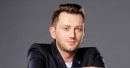 Adam Giza prowadzi w TVP program o koronawirusie. "Czujemy, że widzowie mają do nas zaufanie"