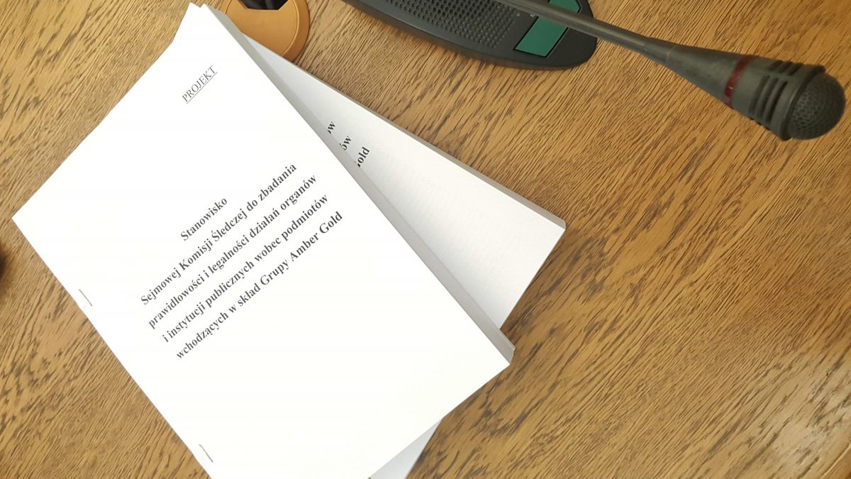 - Wątek lotniczy nie był w ogóle podejmowany do czasu utraty władzy przez Platformę Obywatelską - powiedziała Wassermann.