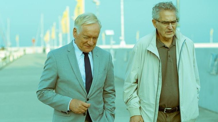 Kadr z filmu "Solid Gold"