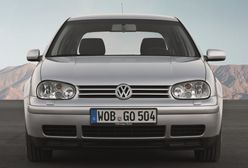 Małe lusterka w niemieckich autach z dawnych lat. Wiemy, jaka była ich rola